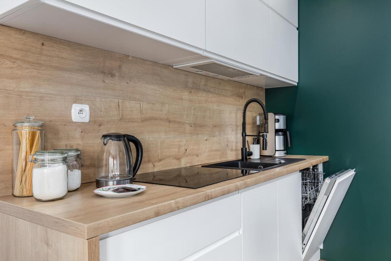 Apartamenty Wyspa Solna By Noclegi Renters كولوبرزيغ المظهر الخارجي الصورة