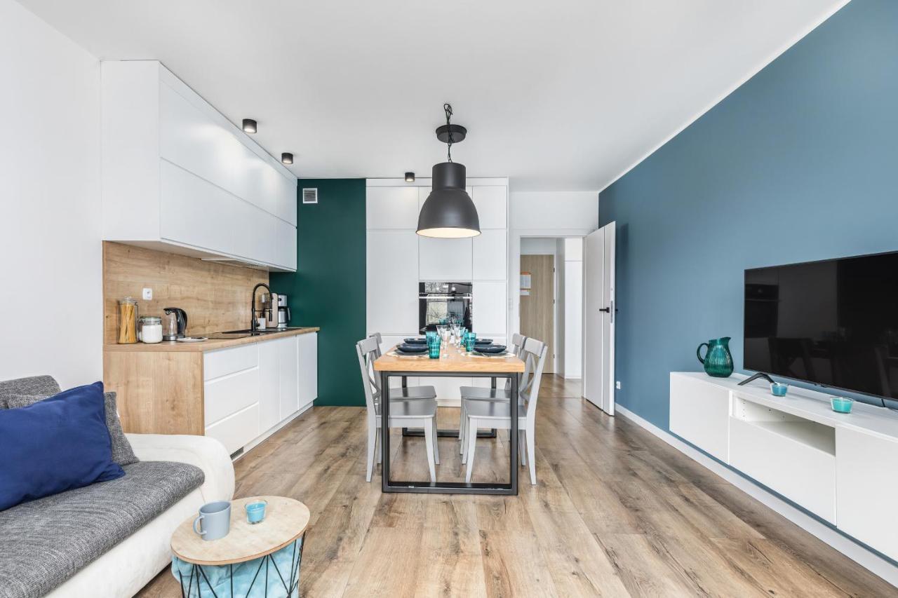 Apartamenty Wyspa Solna By Noclegi Renters كولوبرزيغ المظهر الخارجي الصورة