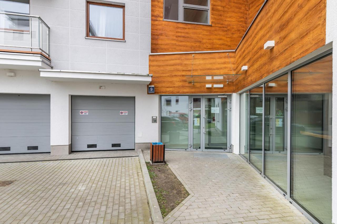 Apartamenty Wyspa Solna By Noclegi Renters كولوبرزيغ المظهر الخارجي الصورة