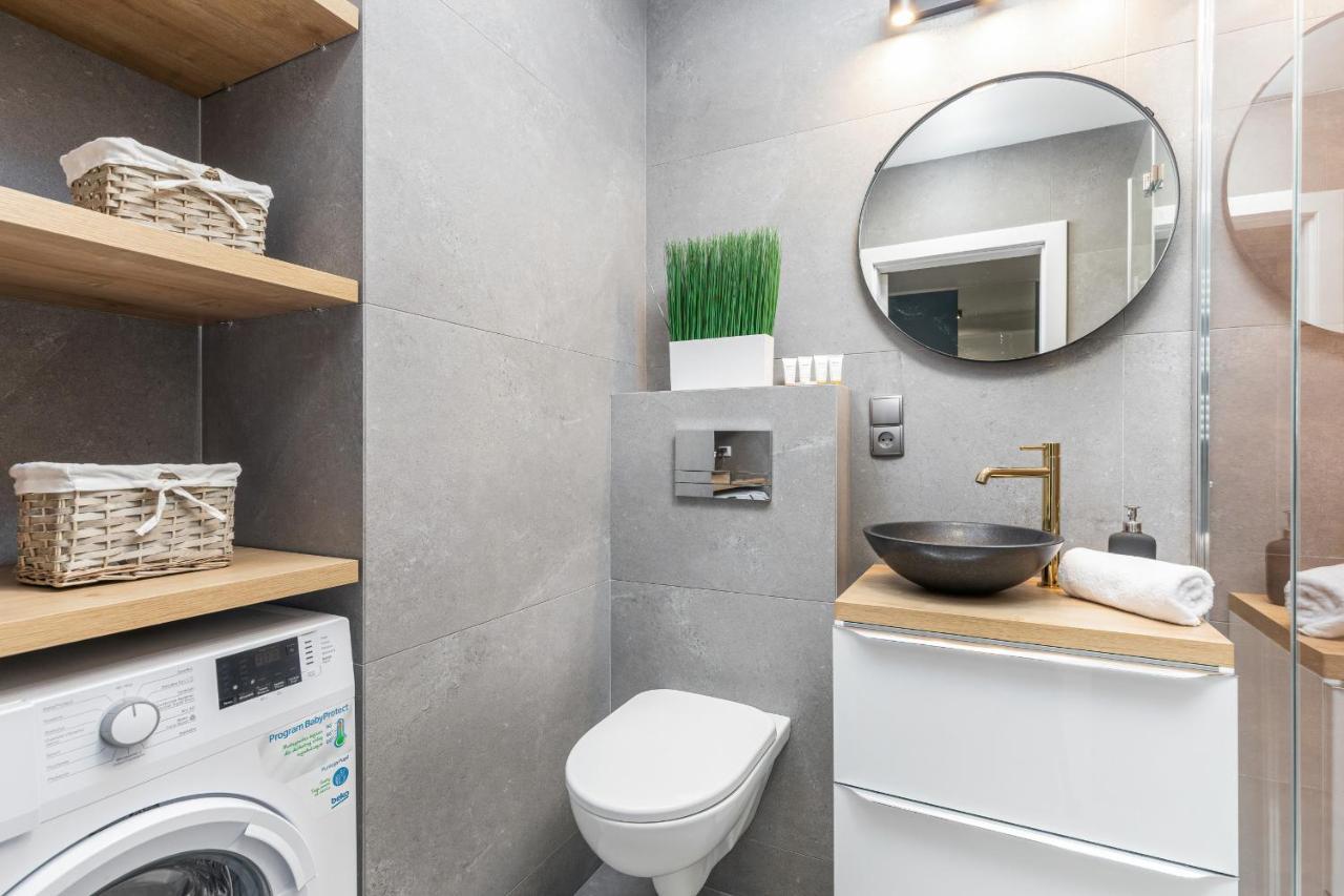 Apartamenty Wyspa Solna By Noclegi Renters كولوبرزيغ المظهر الخارجي الصورة