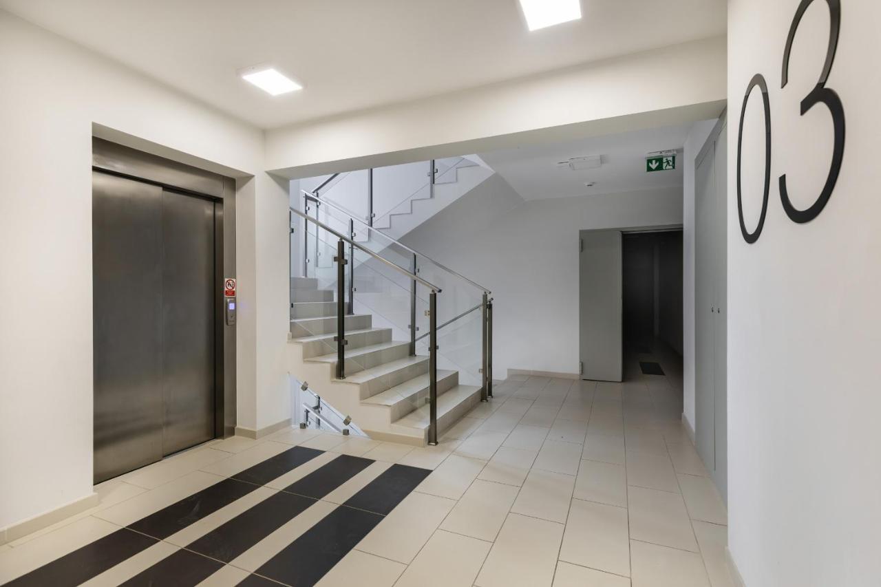Apartamenty Wyspa Solna By Noclegi Renters كولوبرزيغ المظهر الخارجي الصورة